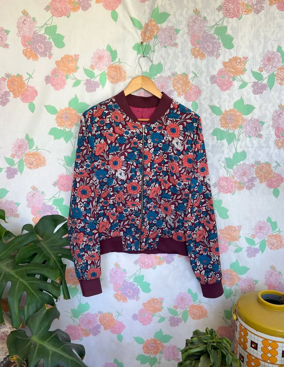 90's Flower Thin Bomber